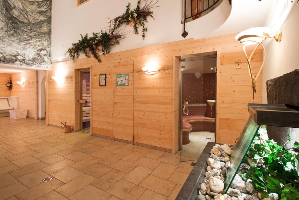 Hotel Traube Sankt Gallenkirch Ngoại thất bức ảnh