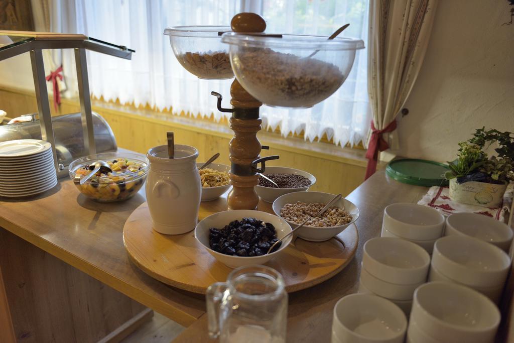 Hotel Traube Sankt Gallenkirch Ngoại thất bức ảnh