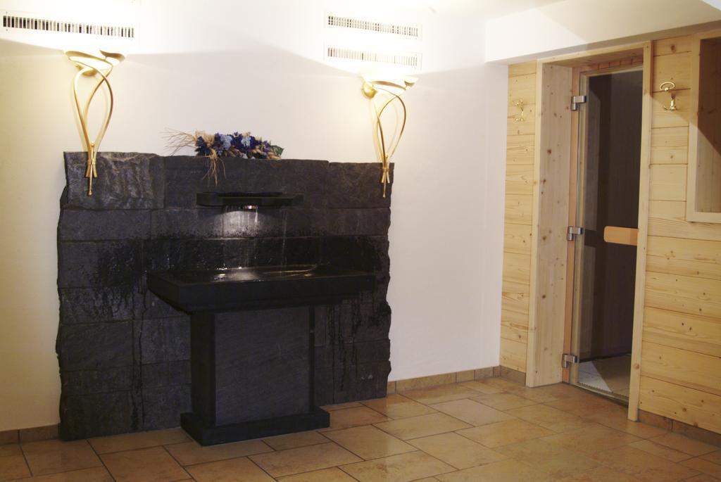 Hotel Traube Sankt Gallenkirch Ngoại thất bức ảnh